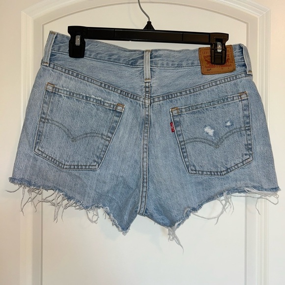 Levis patchwork light washed denim high-rise cut off shorts - Picture 1 of 3